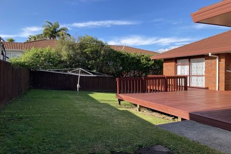 Photo of property in 30 Vintage Drive, Henderson, Auckland, 0612