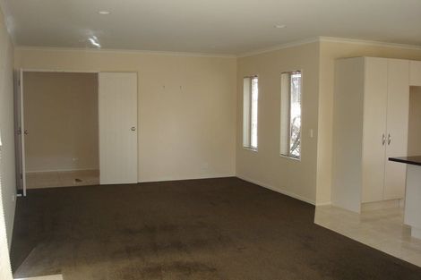 Photo of property in 18a Edgar Pearce Place, Howick, Auckland, 2014