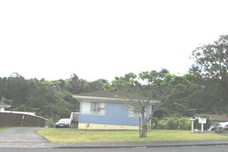 Photo of property in 2/132 Lynn Road, Bayview, Auckland, 0629
