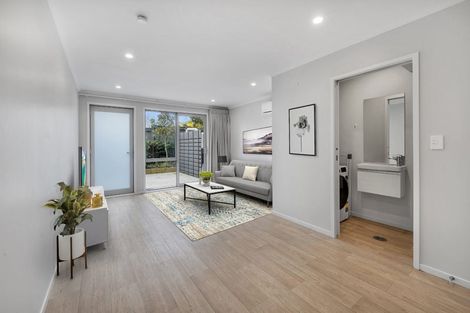 Photo of property in 74b Stanley Road, Glenfield, Auckland, 0629