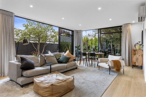 Photo of property in 12 Lindsay Street, St Albans, Christchurch, 8014