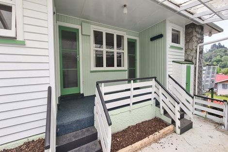 Photo of property in 25 Seddon Crescent, Whataupoko, Gisborne, 4010