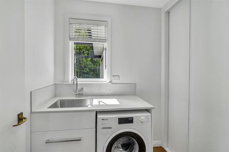 Photo of property in 9 Joyce Crescent, Ilam, Christchurch, 8041