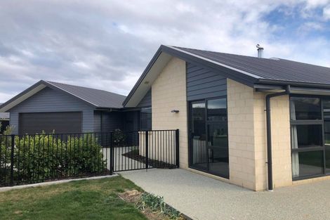 Photo of property in 19 Magnetic Place, Cromwell, 9310