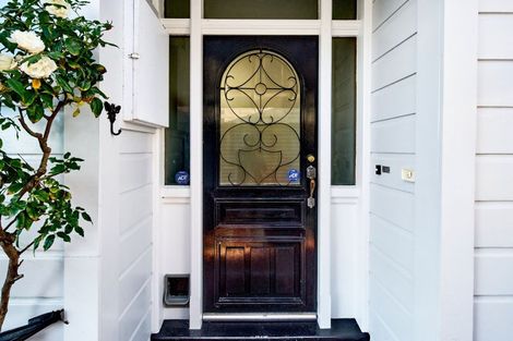 Photo of property in 14 Grafton Road, Roseneath, Wellington, 6011