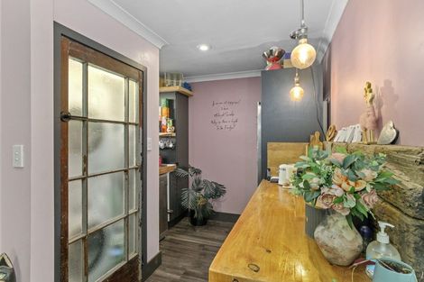 Photo of property in 27 Edelweiss Grove, Timberlea, Upper Hutt, 5018