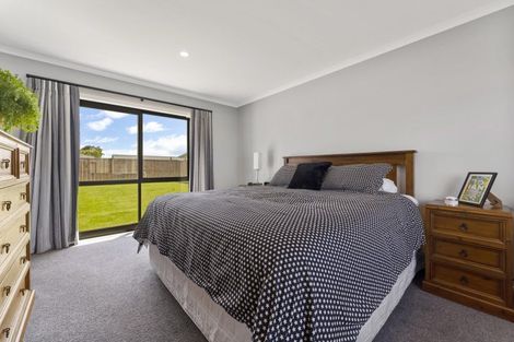 Photo of property in 1 Wescombe Grove, Feilding, 4702