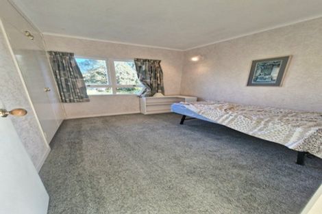 Photo of property in 542 South Titirangi Road, Titirangi, Auckland, 0604