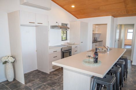 Photo of property in 20 Eagles Way, Cable Bay, 0420