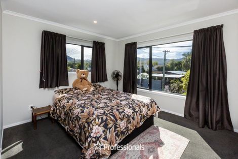 Photo of property in 4a Carroll Grove, Trentham, Upper Hutt, 5018