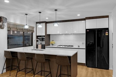 Photo of property in 32 Leathem Crescent, Pokeno, 2402