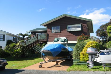 Photo of property in 112 Te Haumi Drive, Paihia, 0200