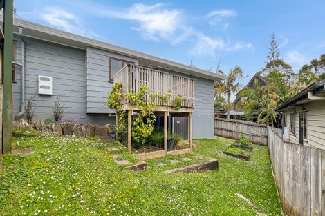 Photo of property in 7 Angeline Place, Massey, Auckland, 0614