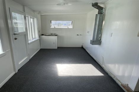 Photo of property in 10 Lonsdale Crescent, Rongotai, Wellington, 6022