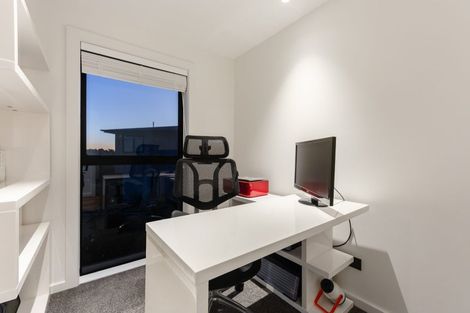 Photo of property in 4 Taku Close, Long Bay, Auckland, 0630
