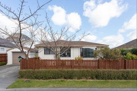 Photo of property in 2/15 Orkney Street, Strowan, Christchurch, 8052