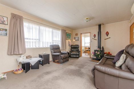Photo of property in 20 Leaver Place, Weymouth, Auckland, 2103