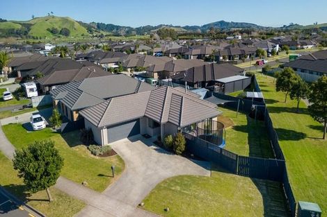 Photo of property in 158 Doncaster Drive, Papamoa Beach, Papamoa, 3118