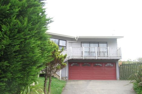 Photo of property in 73 Omapere Street, Whitby, Porirua, 5024
