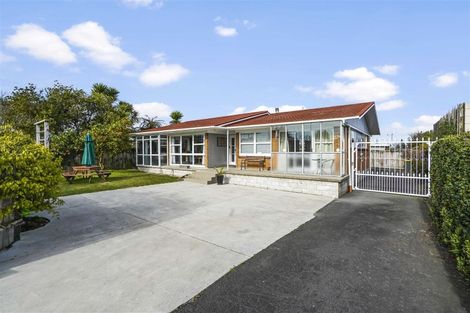 Photo of property in 51 Sandwich Road, St Andrews, Hamilton, 3200