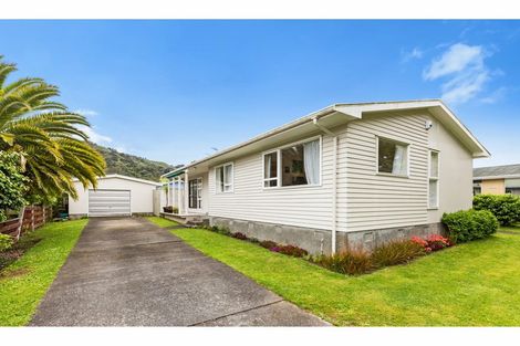 Photo of property in 19 California Drive, Totara Park, Upper Hutt, 5018
