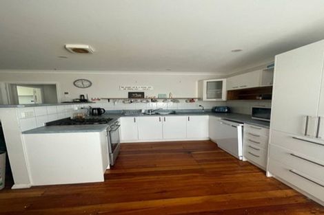 Photo of property in 59 Victoria Street, Carterton, 5713