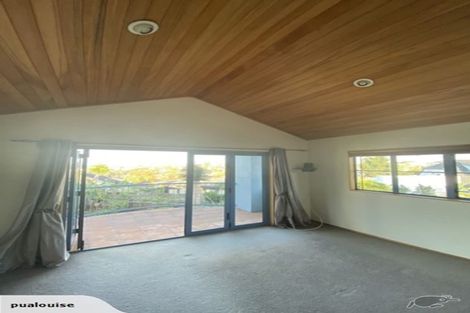 Photo of property in 1/83 East Coast Road, Castor Bay, Auckland, 0620