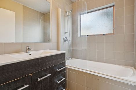 Photo of property in 2/31 Blease Street, New Lynn, Auckland, 0600