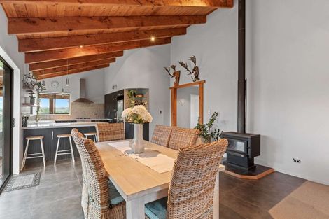 Photo of property in 499 Shelly Beach Road, South Head, Helensville, 0874