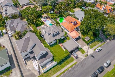 Photo of property in 34 Norwood Road, Bayswater, Auckland, 0622