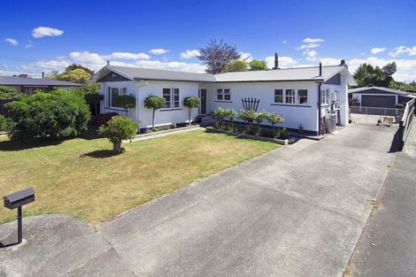 Photo of property in 1 Newall Place, Solway, Masterton, 5810