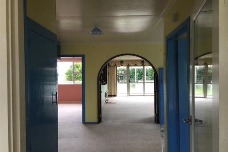 Photo of property in 128 Oteramika Road, Seaward Bush, Invercargill, 9871