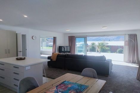 Photo of property in 1 Hector Close, Kingston, Athol, 9793