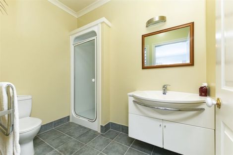 Photo of property in 296 Old North Road, Kumeu, 0892
