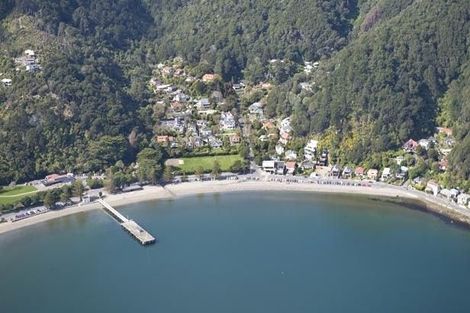 Photo of property in 616b Marine Drive, Days Bay, Lower Hutt, 5013