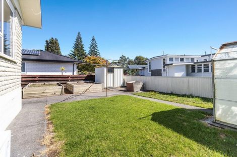 Photo of property in 20-20a Huatoki Street, Vogeltown, New Plymouth, 4310