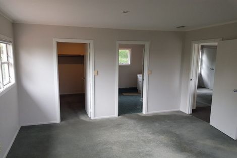 Photo of property in 39 Bayview Road, Browns Bay, Auckland, 0630