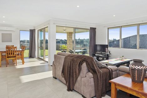 Photo of property in 33 Merlot Drive, Pyes Pa, Tauranga, 3112