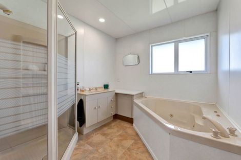 Photo of property in 312 Corbett Road, Paraite, New Plymouth, 4373