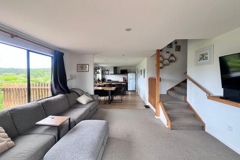 Photo of property in 35 Westhaven Drive, Tawa, Wellington, 5028