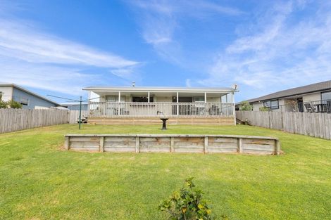 Photo of property in 15 Spinifex Road, Mangawhai Heads, Mangawhai, 0505