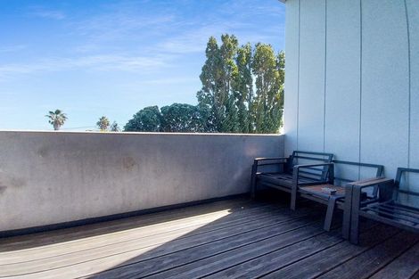 Photo of property in 9/2 Tahuhu Road, Mount Wellington, Auckland, 1062