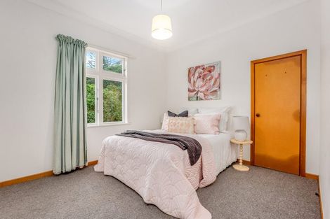 Photo of property in 62 Severn Street, Island Bay, Wellington, 6023