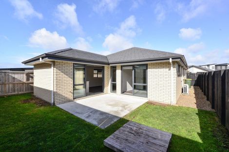 Photo of property in 11 Pragma Rise, Rototuna North, Hamilton, 3210