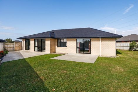 Photo of property in 12 Gibraltar Way, Fitzherbert, Palmerston North, 4410