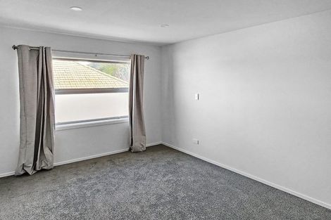 Photo of property in 3/12 Mana Avenue, Titahi Bay, Porirua, 5022