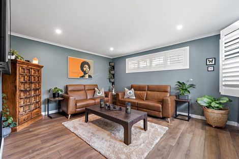 Photo of property in 39 Surf View Crescent, Red Beach, 0932