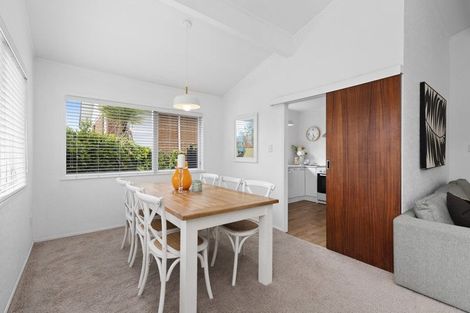 Photo of property in 26 Beechdale Crescent, Pakuranga Heights, Auckland, 2010