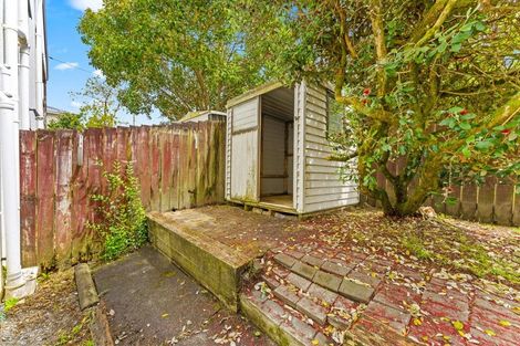 Photo of property in 3/14 Wernham Place, Northcote, Auckland, 0626