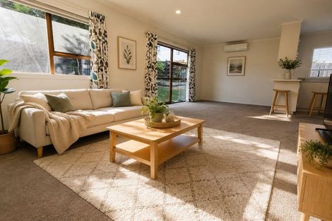 Photo of property in 2/14 Aberfeldy Avenue, Highland Park, Auckland, 2010